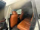 Lexus LX570 2011